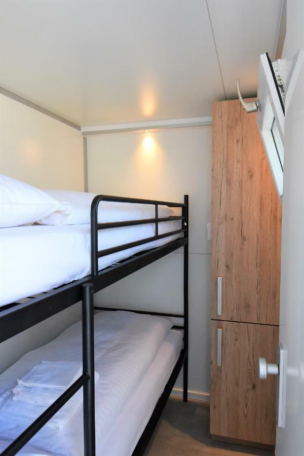 Cosy Floating Boatlodge Athene Maastricht Exterior photo